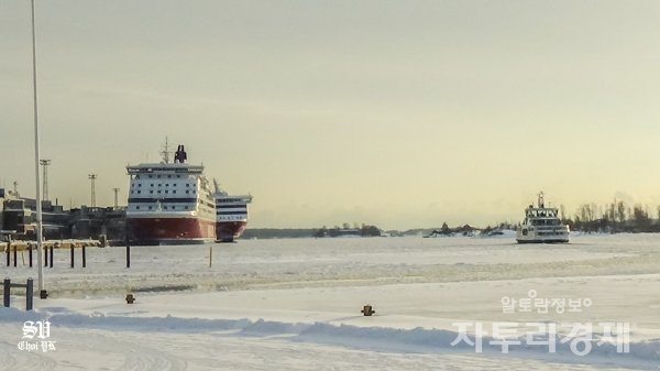 헬싱키 항구(Port of Helsinki). Photo by 최영규